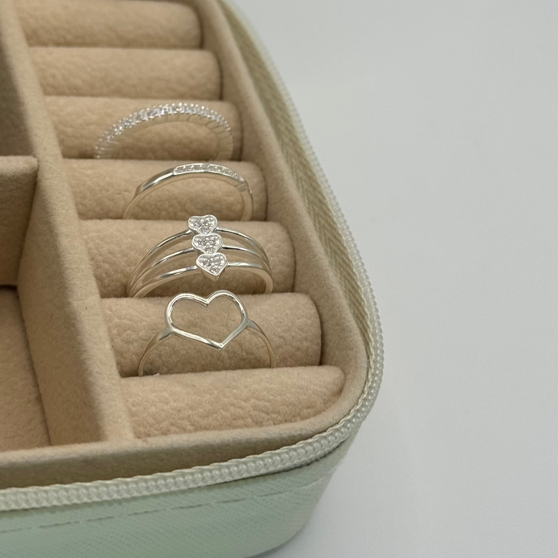 Anel Coração Vazado Annavi