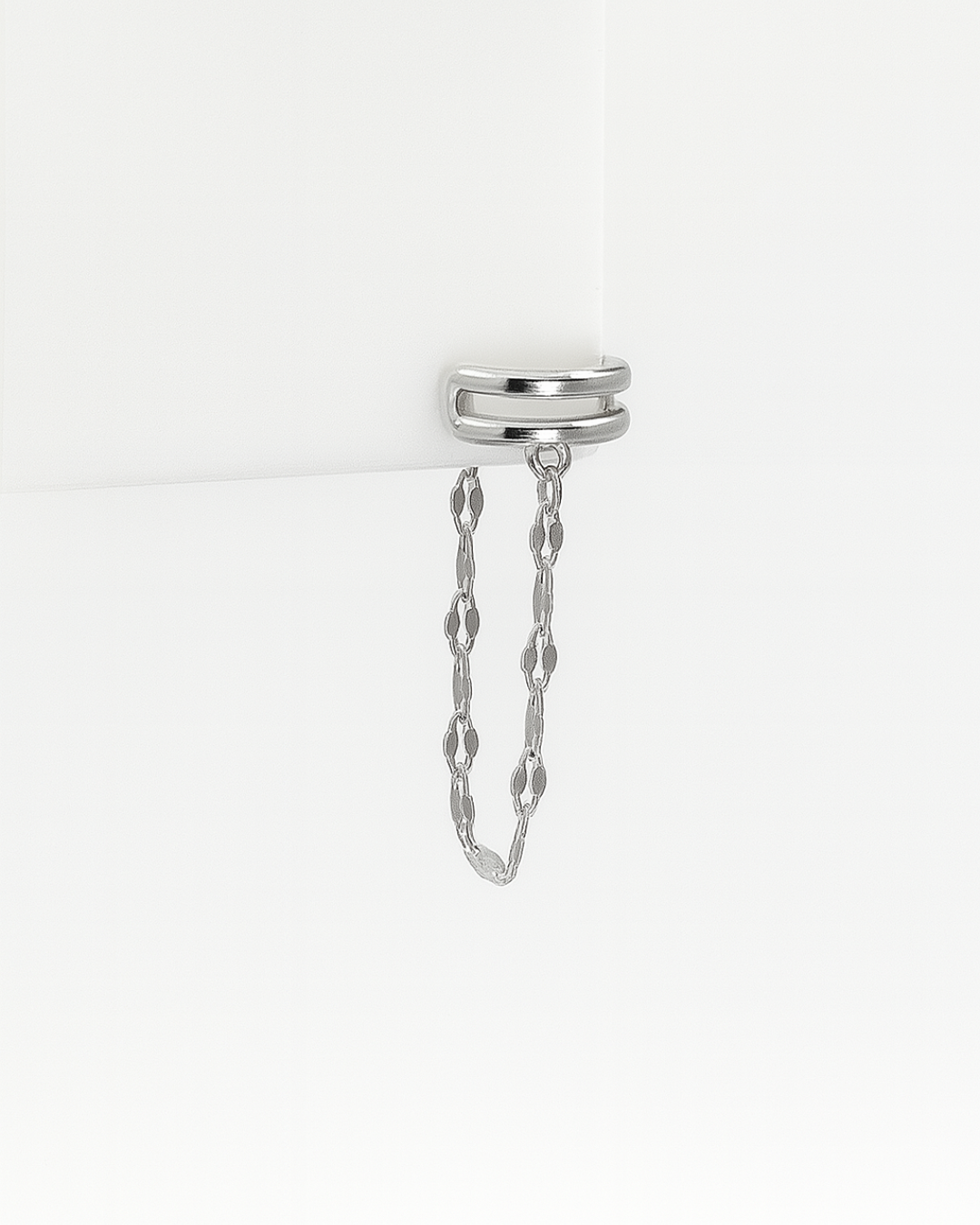 Piercing Fake Com Correntes Annavi