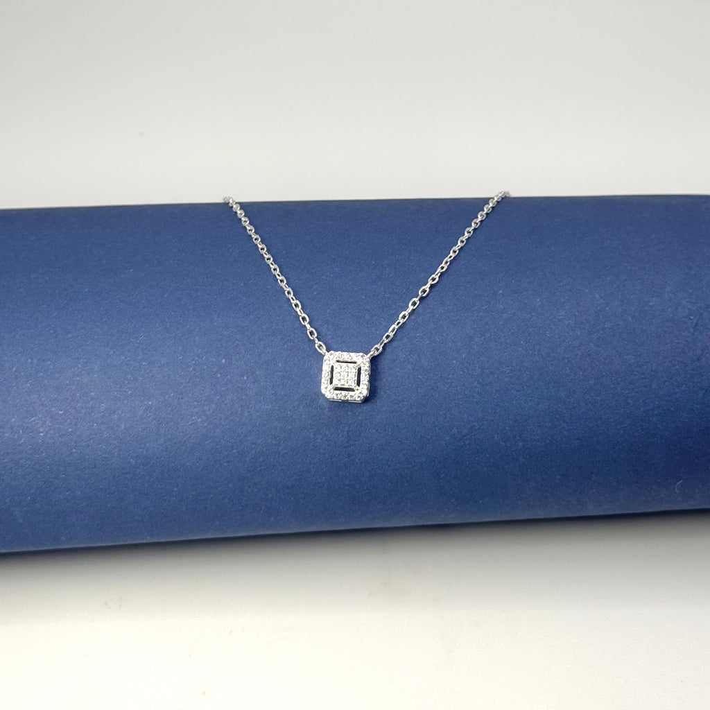 Colar Quadrado Cravejado Annavi