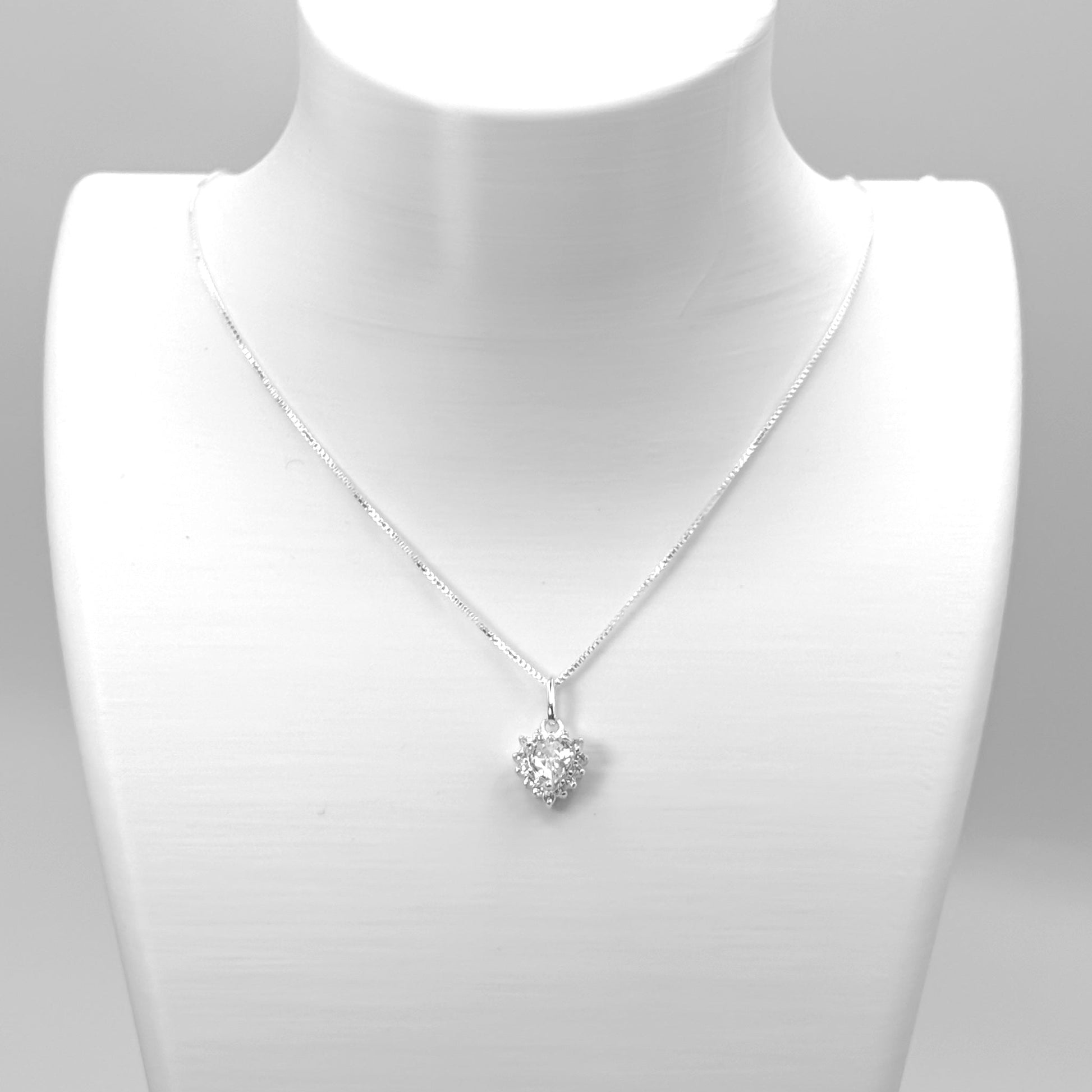 Kit Colar e Brinco Coração Annavi