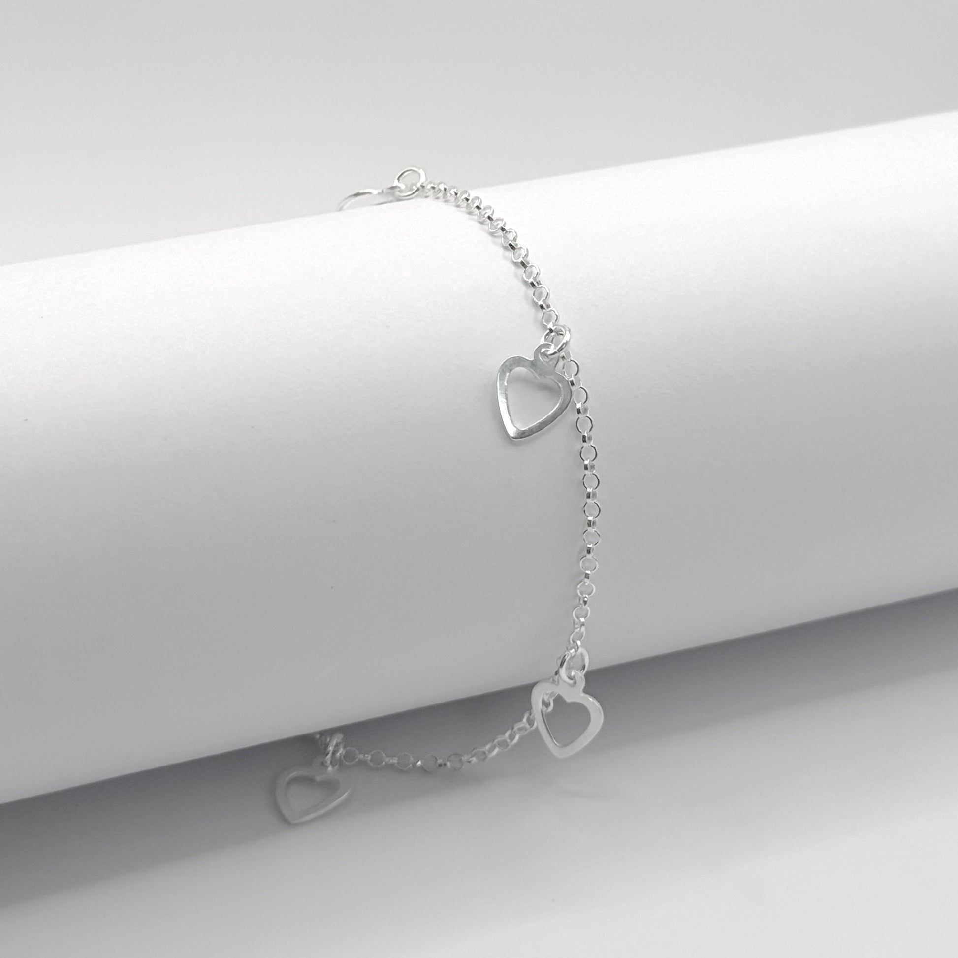 Pulseira Corações Vazados Annavi