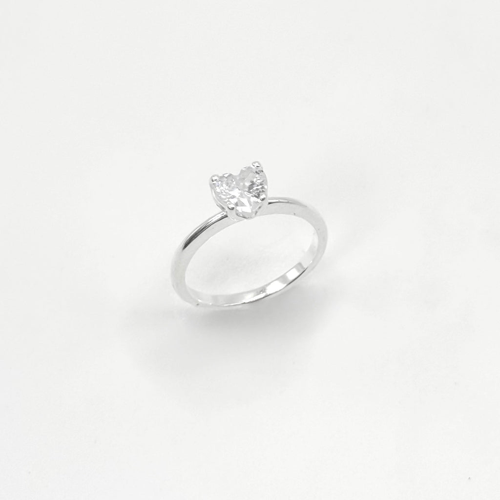 Anel Solitário Coração Zircônia Annavi