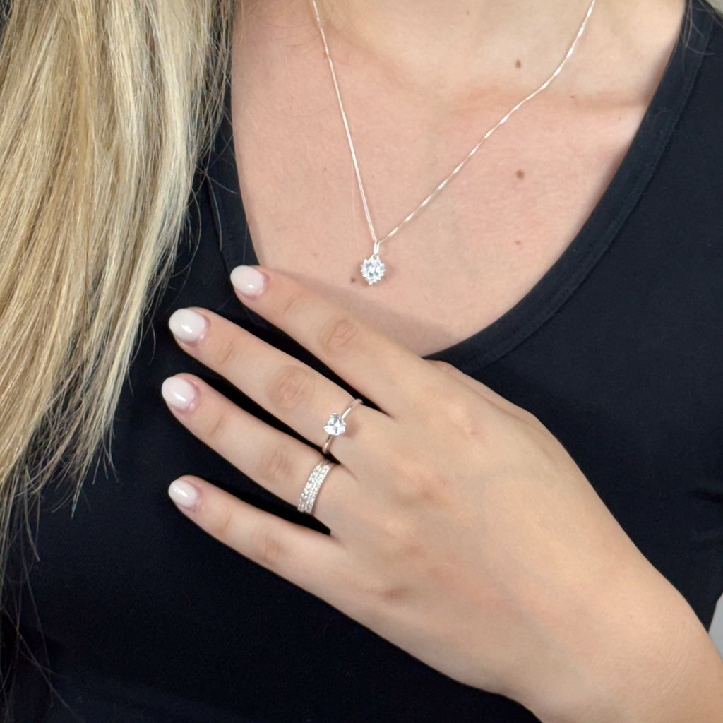 Anel Solitário Coração Zircônia Annavi