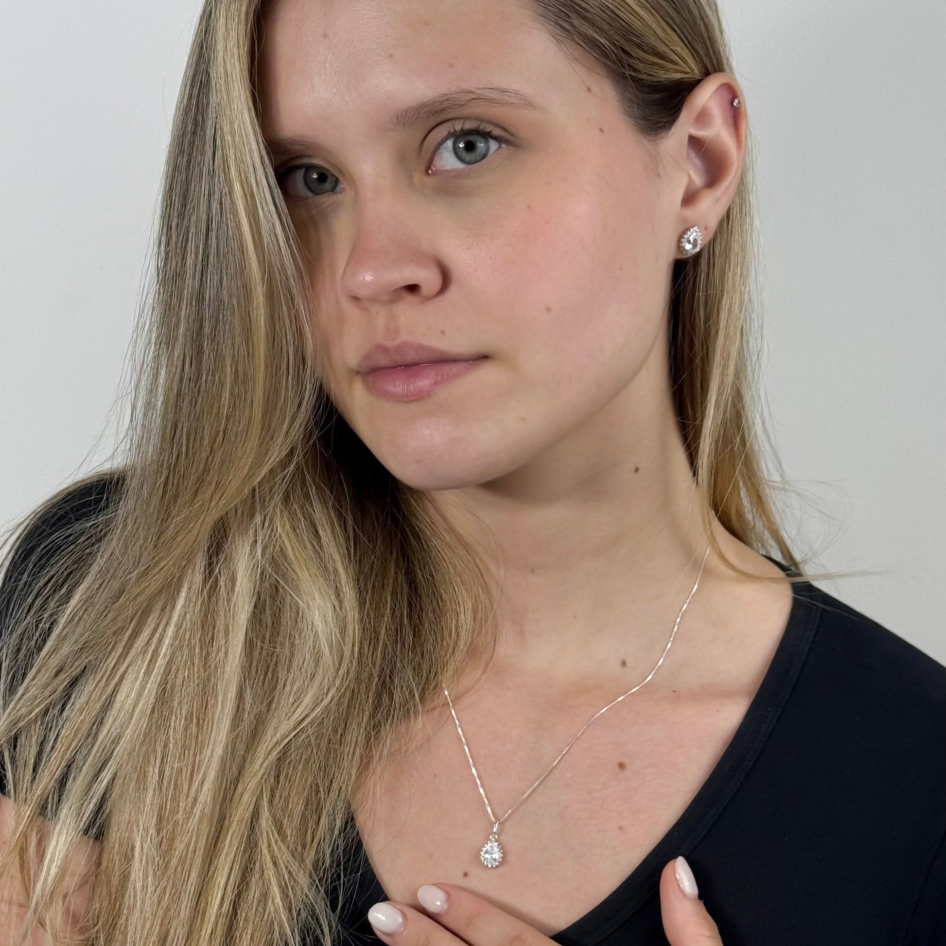 Kit Colar e Brinco Gota Annavi