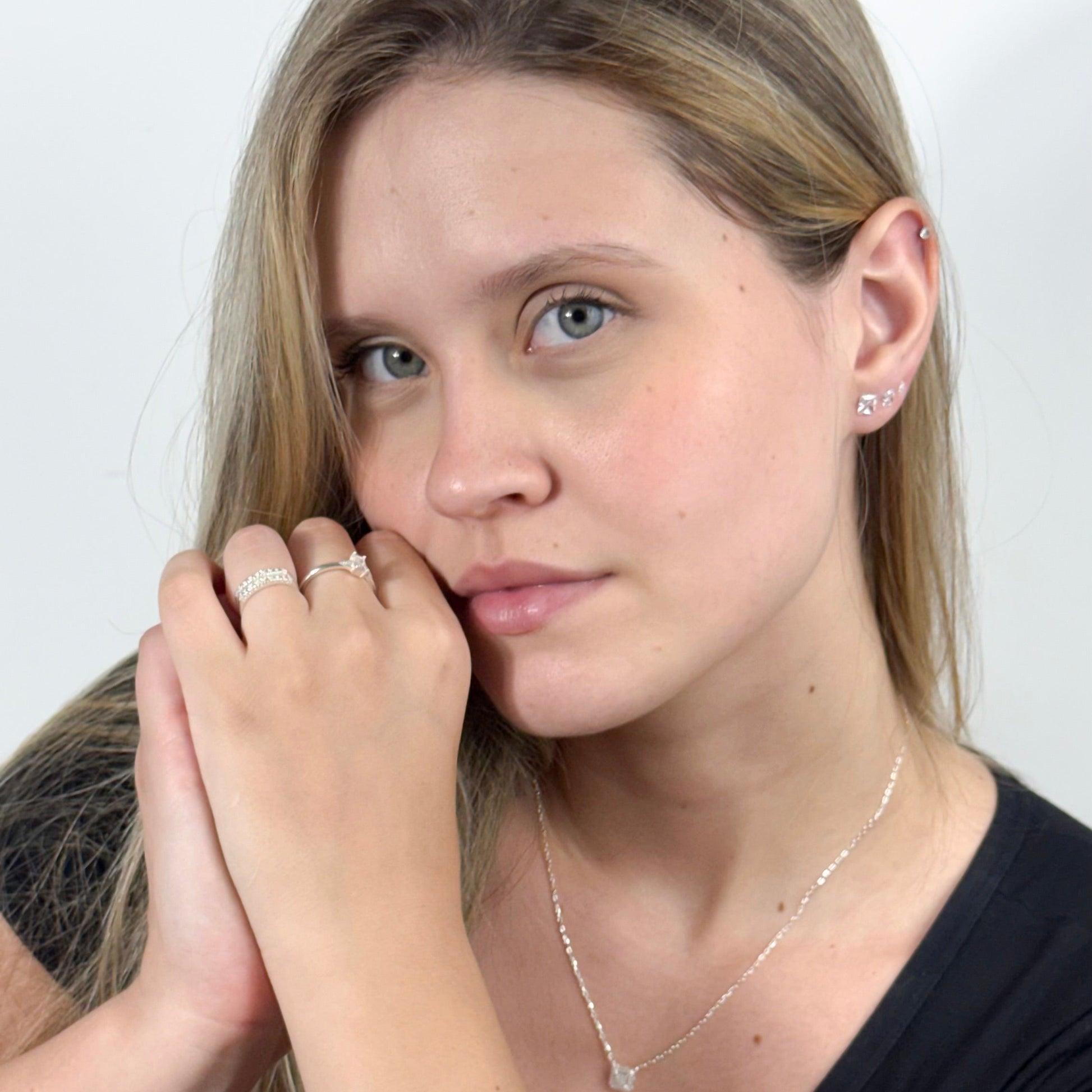 Brinco Trio Ponto de Luz Quadrado Annavi