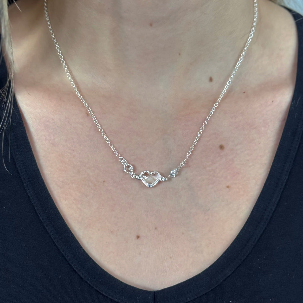 Chocker Coração e Cristais de Zircônia Annavi