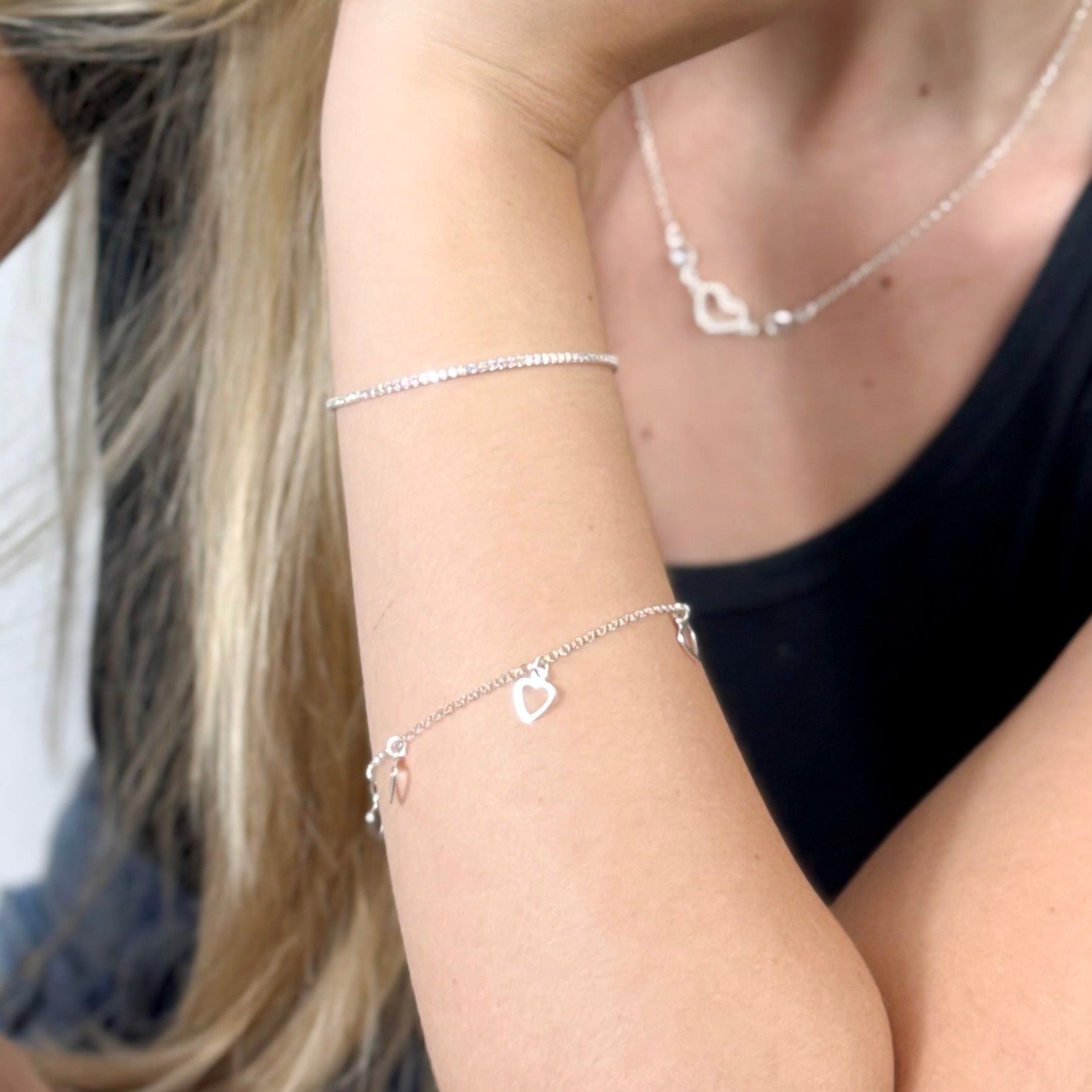 Pulseira Corações Vazados Annavi