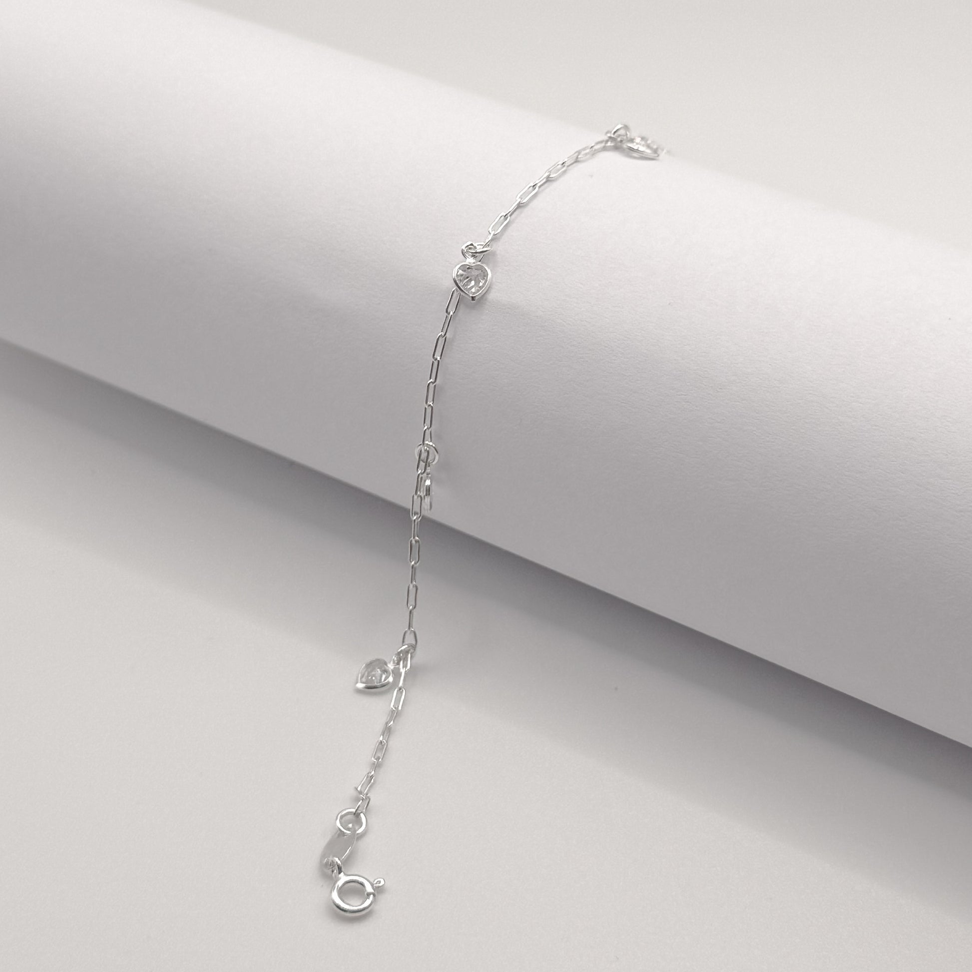 Pulseira Pingentes de Corações Annavi